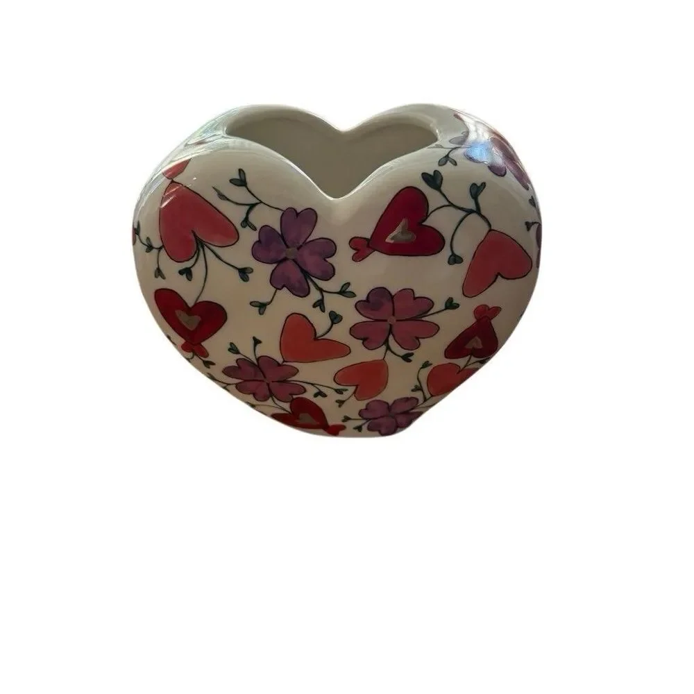 Anthropologie The Mud Fairy Blooming Hearts Stoneware Heart Vase Ivory